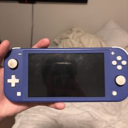 Bundle For 2 Nintentedos Switches 