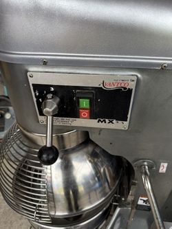 Mixer 30  Cuartos Buenas Condiciones 