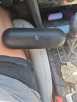 Beat Pill Blue Tooth Speaker In Or Outside