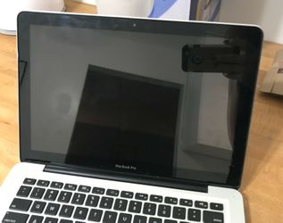 Macbook Pro A1278 2009 4GB RAM 500GB HHD Office
