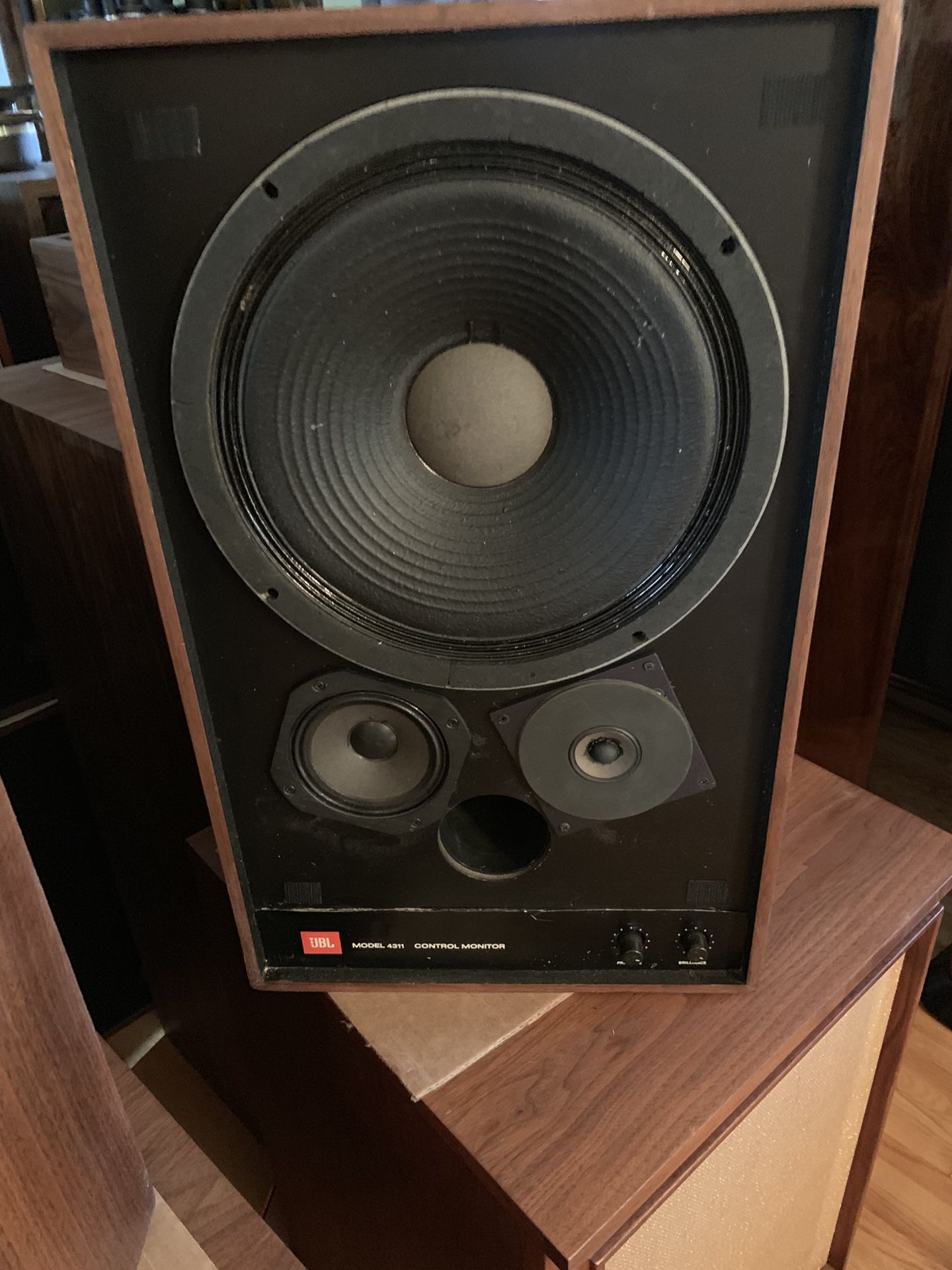 straf musikalsk Kong Lear JBL 4311 All Original new grill cloth “nice” for Sale in Los Angeles, CA -  OfferUp
