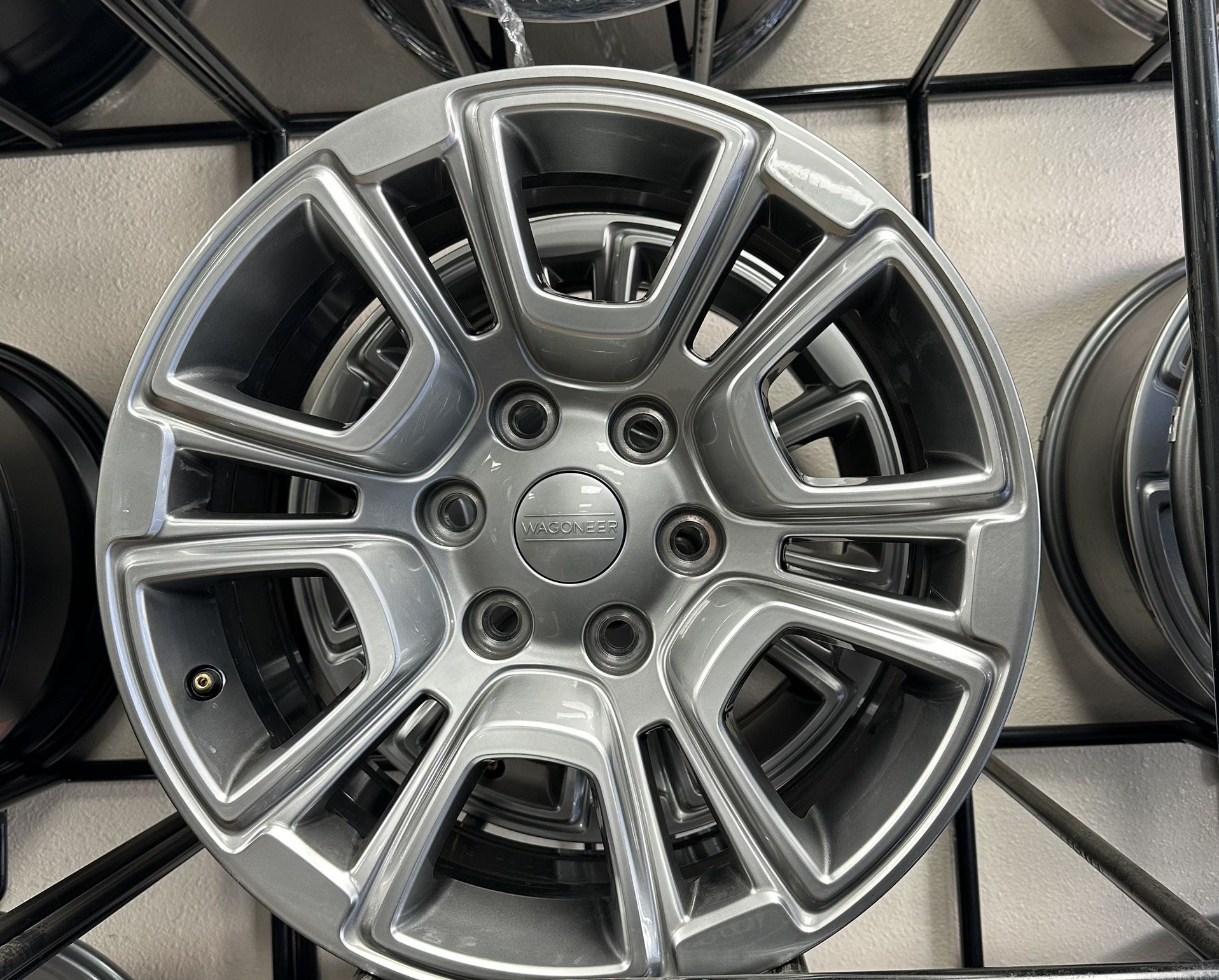 (4) OEM 2022-2024 Jeep Wagoneer 18x8 Silver 6 Double Spoke Aluminum Rim ALY 9295