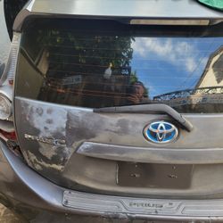 Toyota PRIUS c Priusc Lift get Back Door