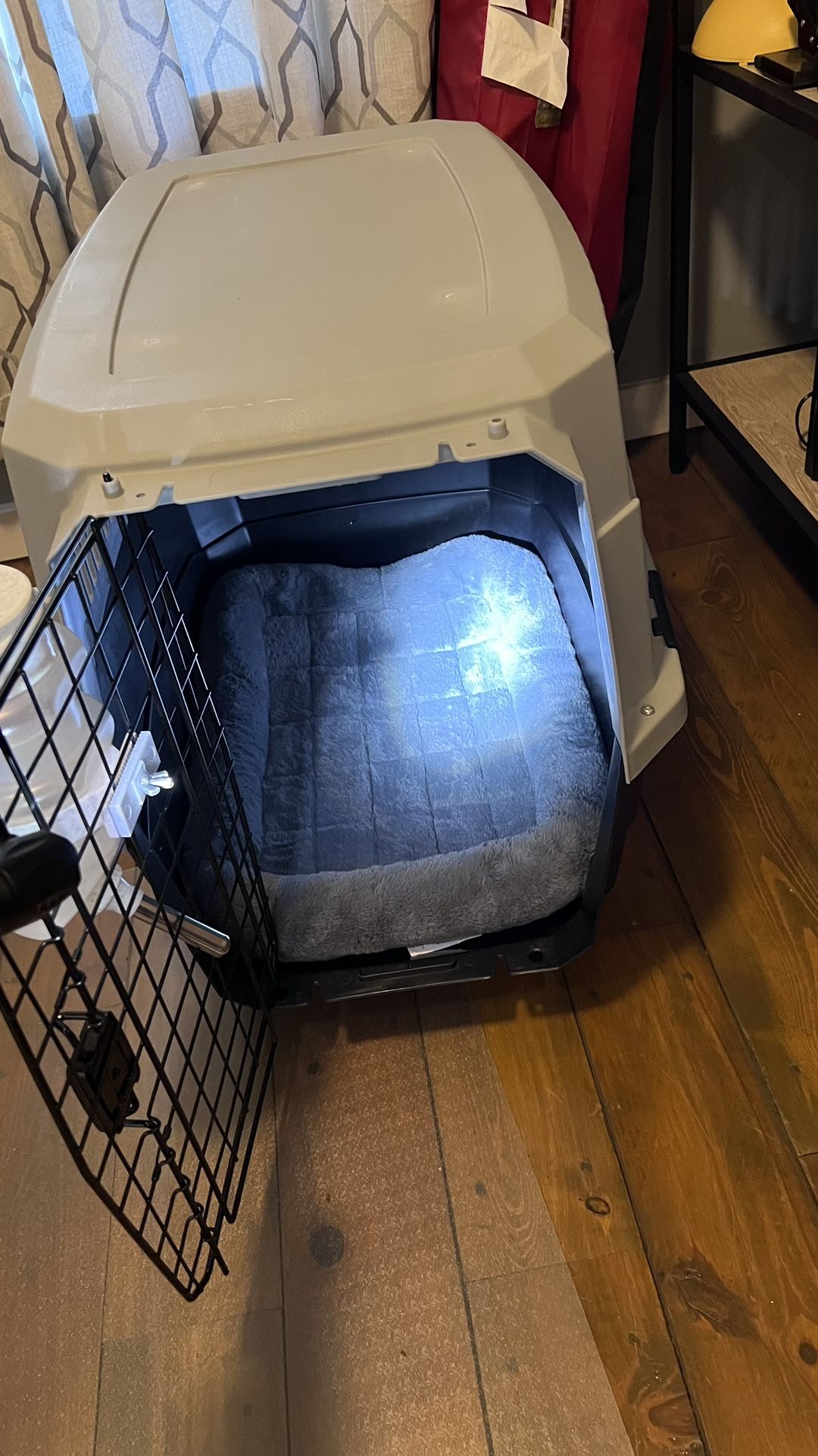 Dog Crate W/ Bed And Water Bottle