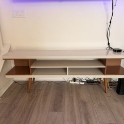 Tv Stand And Entertainment Console In Great Condition