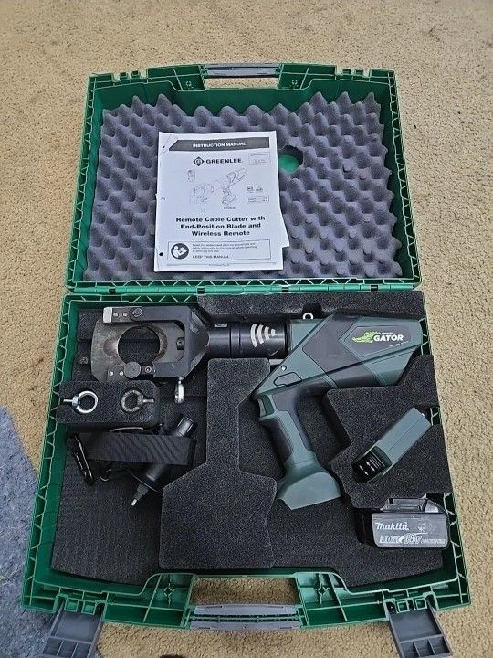 Greenlee ESG65LXR Gator Remote Cable Cutter W/en Position Blade And Wirles Rmt
