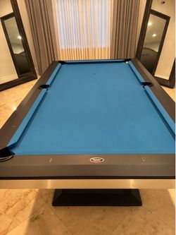 8 Ft OLHAUSEN PREMIUM POOL TABLE – EXCELLENT CONDITION