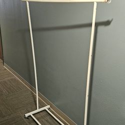 2  clothing racks 20