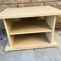 Table Stand 25”x18” 