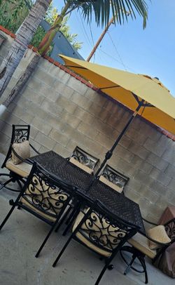 Patio dining set/outdoor Furniture/Cash Only
