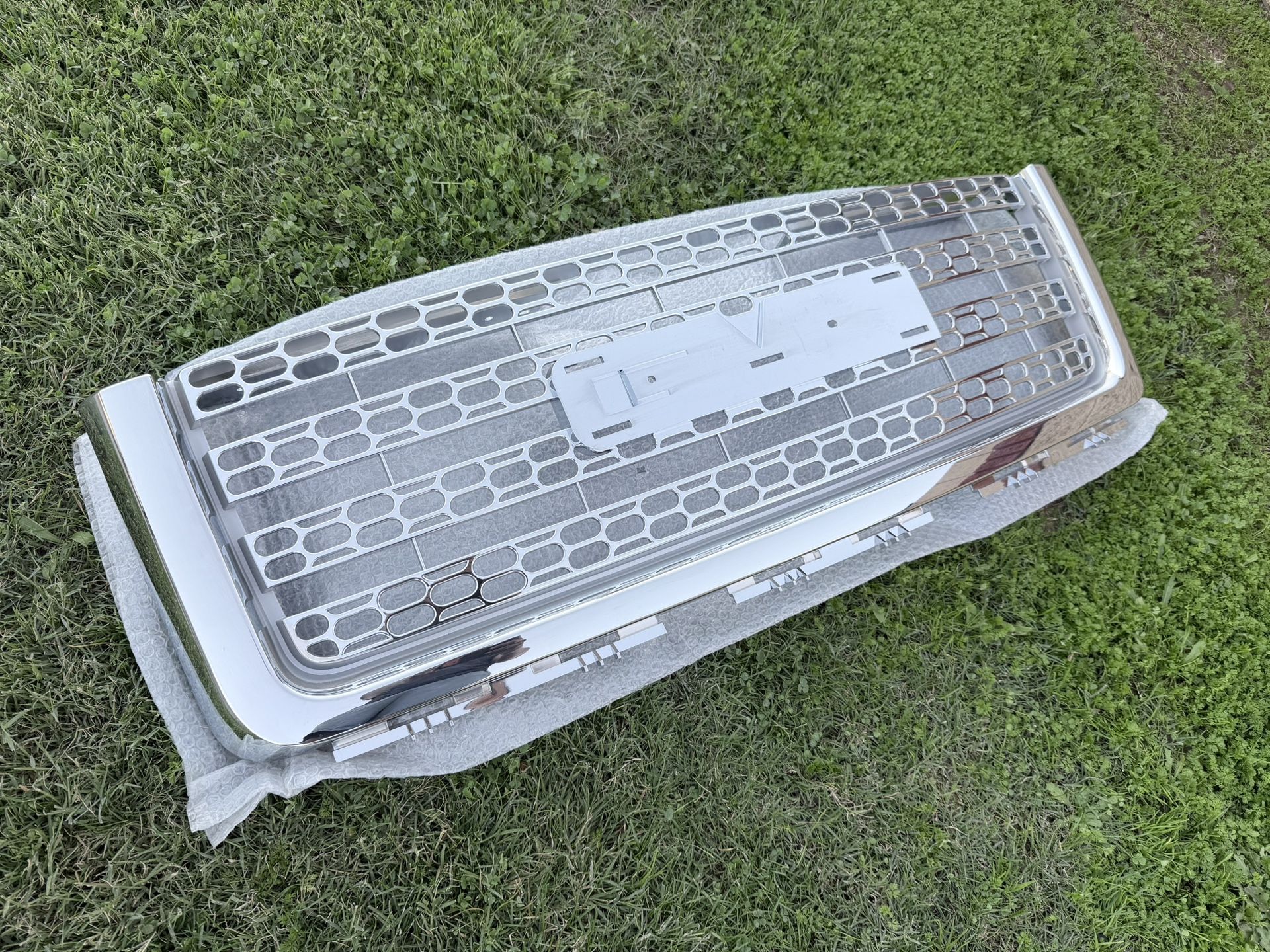 07 to 13 Sierra Chrome HD Denali Style Grill