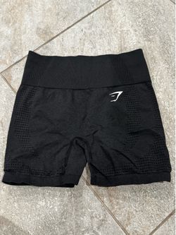 Women’s clothing - gym shark , H&M, fashion nova, shoes 6-6.5