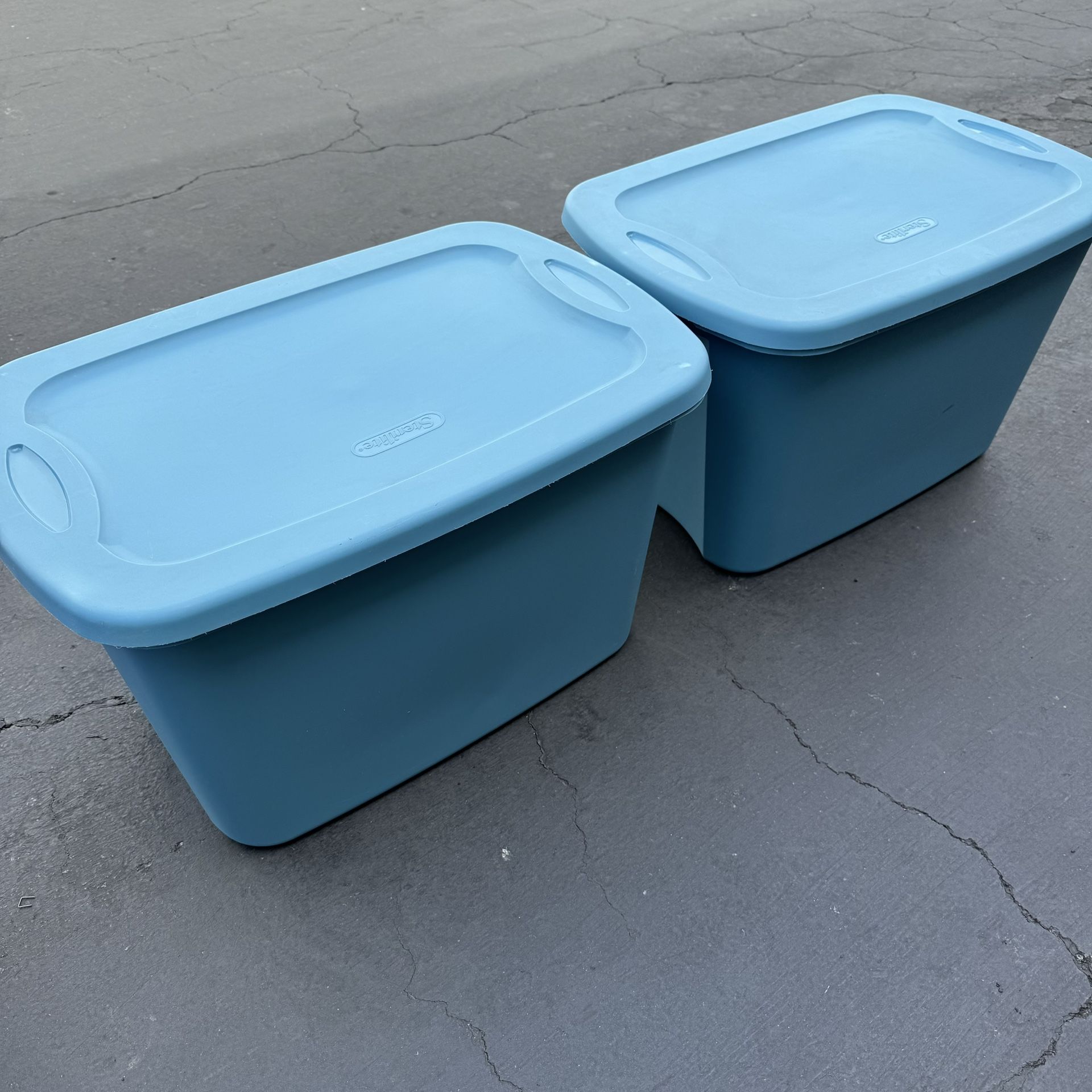 Set of 2 Stackable Storage Containers 18 Gal