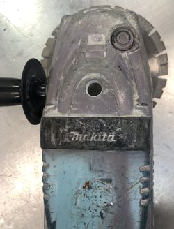 Makita disc grinder GA7021