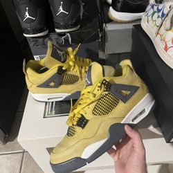 Jordan 4 Lightning Only 72$