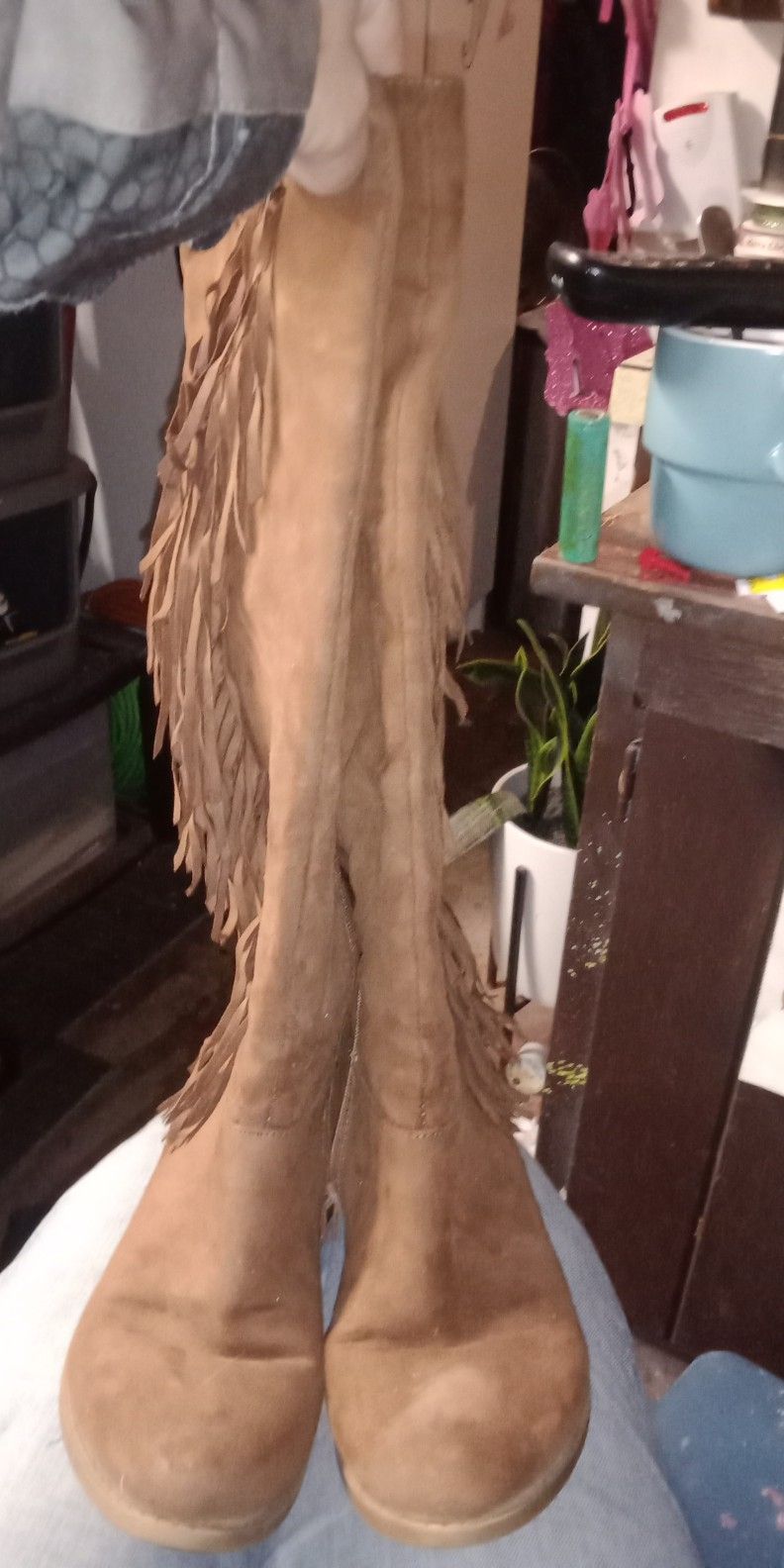Woman's Flat Boots Size 8 Lightly Used