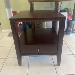 End Table, Cambridge Speakers