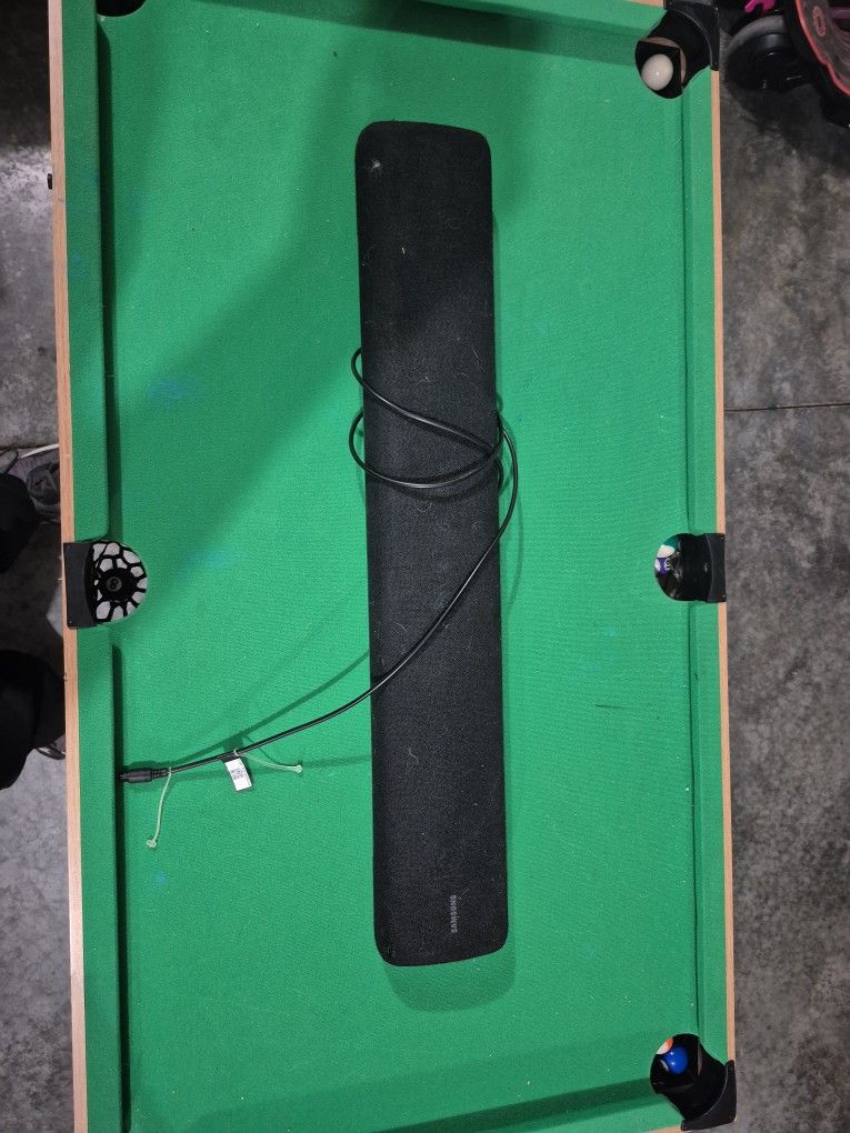 Samsung Black Sound Bar