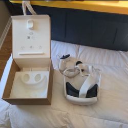 Meta Quest 3 VR Headset – Excellent Condition