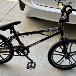 Mongoose BMX Bike Mode 270