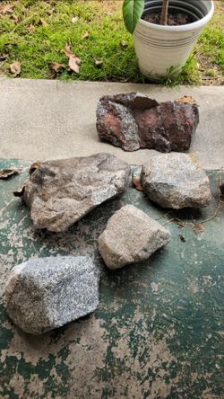 Landscaping Rocks -- "DIRT CHEAP"