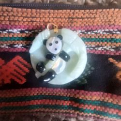 14k Yellow Gold Jade Onyx and Mother Of Pearl Pendant 