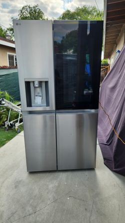 LG - 36-in Wide 27.1 Cu. Ft. Side-by-Side Smart Refrigerator with Craft Ice - Stainless Steel