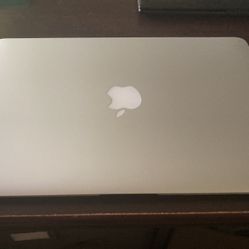 MacBook Air 13”