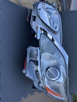 Front Headlight Lexus 350 (left)
