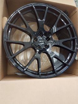 Brand new 22" hellcat wheels gloss black