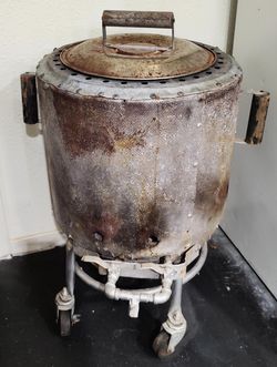 Gas Tandoor Oven on Rolling Stand – 26" Tall