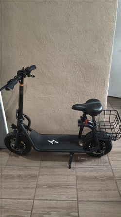 Phantom scooter