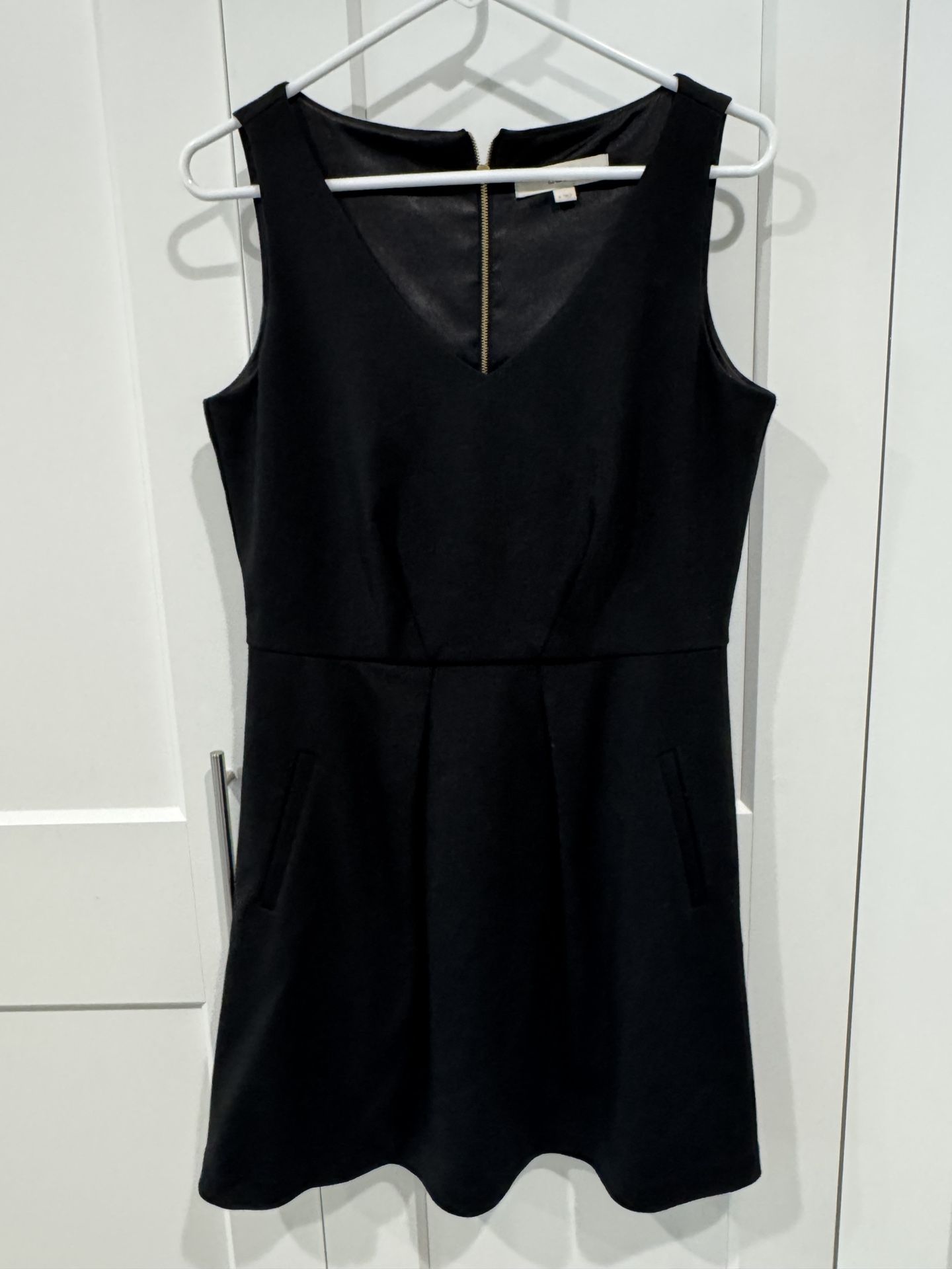 LOFT Black V-Neck Mini Dress with Pockets Size 6