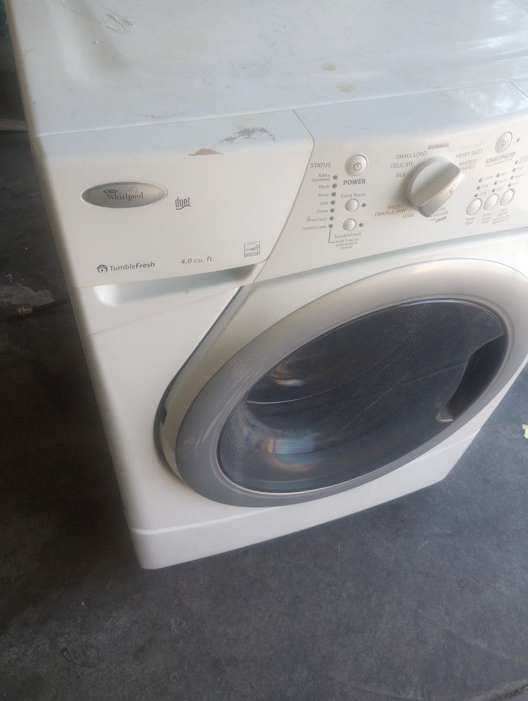 Whirlpool Duet Tumble Fresh 4.0 Cubic Feet. Washer Stackable.