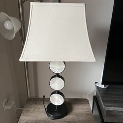 Table lamp