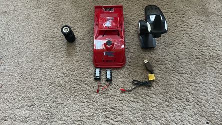 Hobby grade carpet RC car
