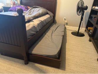 Pottery Barn double with rolling trundle