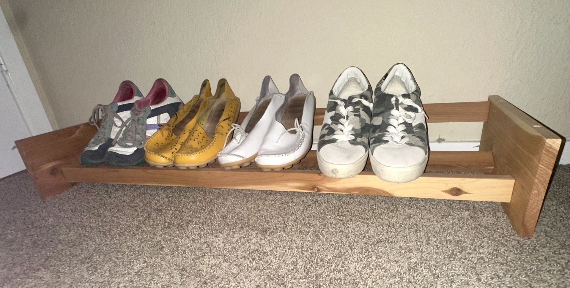 Cedar Wood Shoe Rack Stackable