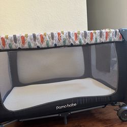 Playpen with premium foam mattress