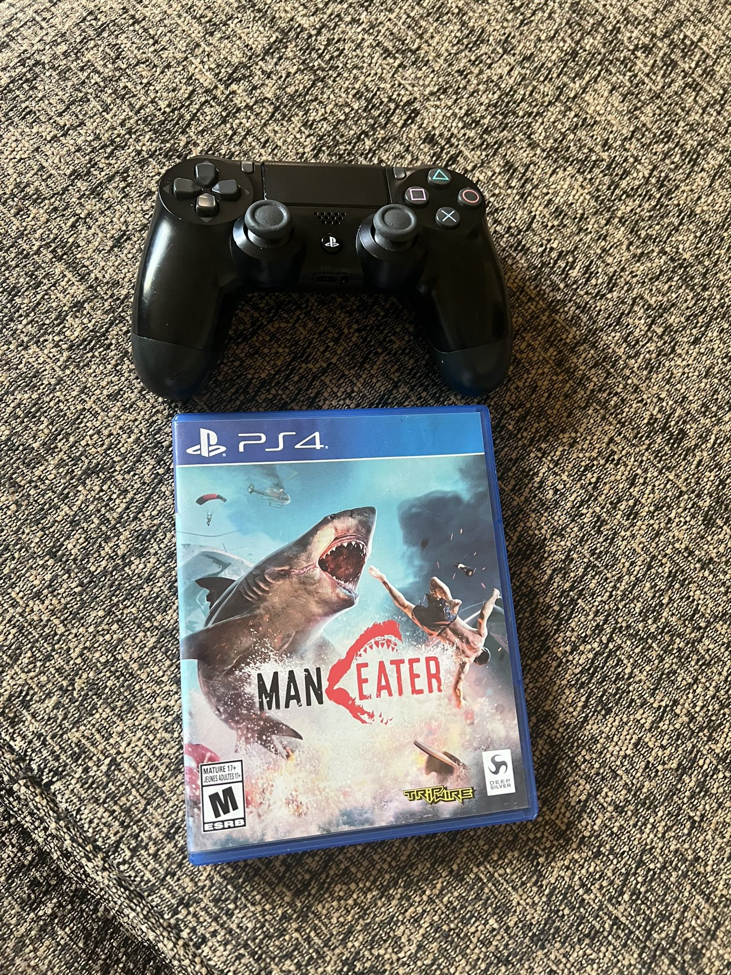 PS4 Game And Controller 