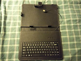 Strange USB connectable Keyboard tablet thing