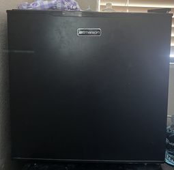 Emerson Mini Fridge 