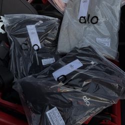 ALO QUARTER ZIPS