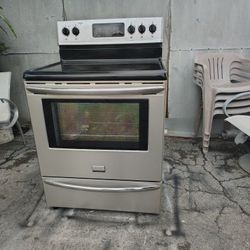 Stove Frigidaire Gallery  Stainless Steel 