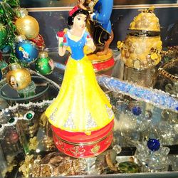 Disney Arribas Brothers Trinket Box Snow White
