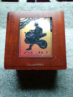 Acid cigar's wood box
