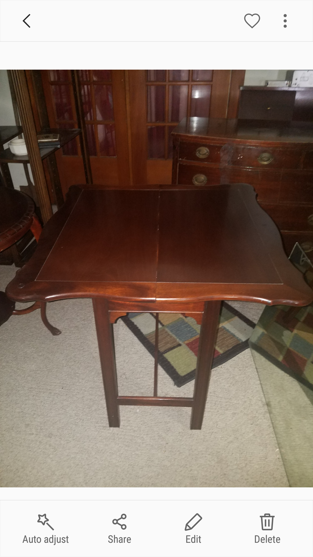 Foldable table with glass top