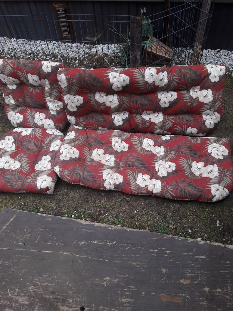 Outdoor Cushions floral