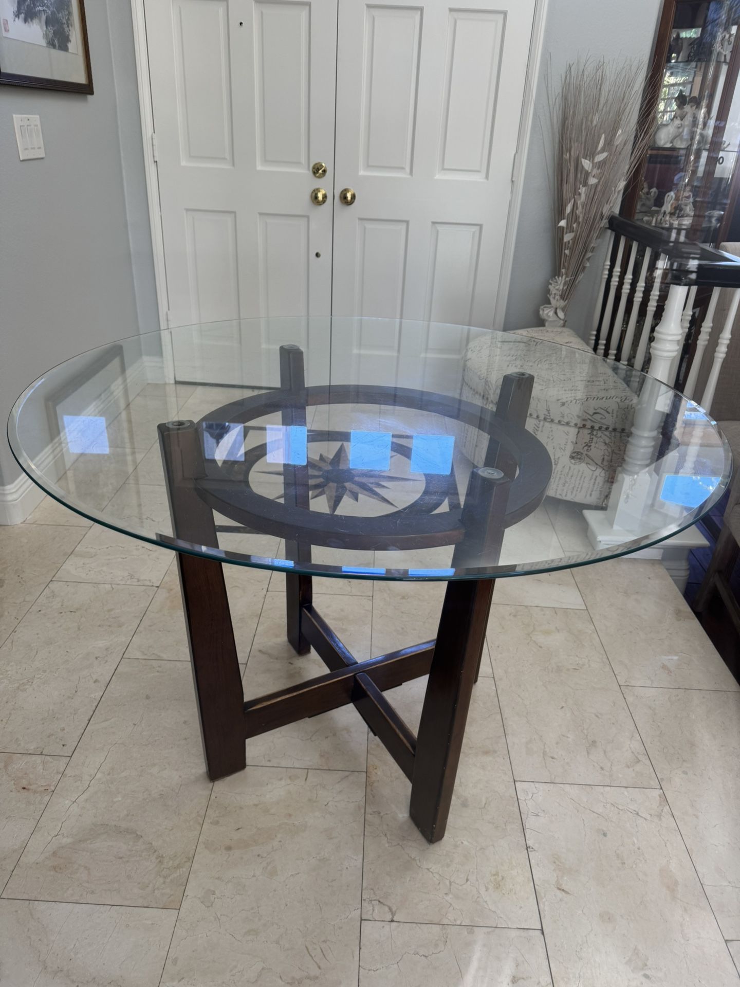 Round Glass Dining Table 