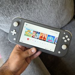 Nintendo Switch + game & case